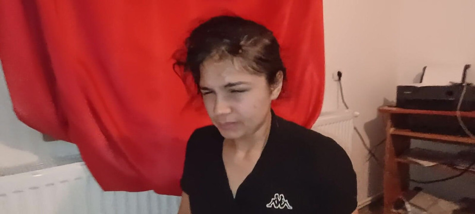 Ionut899: Stepfather Comes to Fuck Me in the Mouth and I...