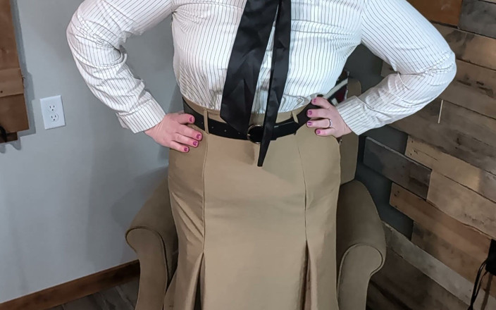 Red Queen: Classy Redhead 50S Secretary or Teacher Outfit Dressing From Girdle and...