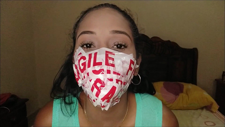 Selfgags Latina Bondage: 20-летняя латина Новенька: Добро пожаловать в мир фетиша!