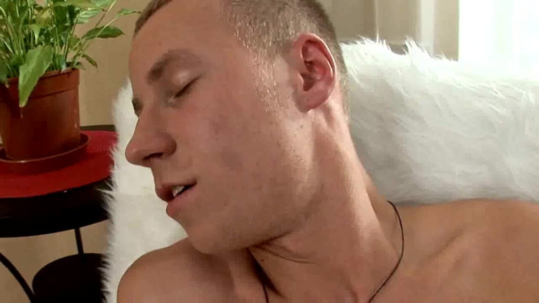 Gaybareback: Straight Exhibition for Reward