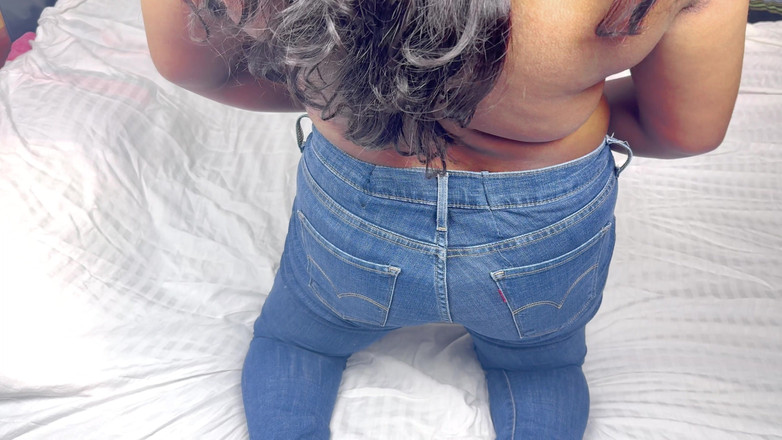 Aathiyaa: Cuplu care se bucură de Ziua Îndrăgostiților