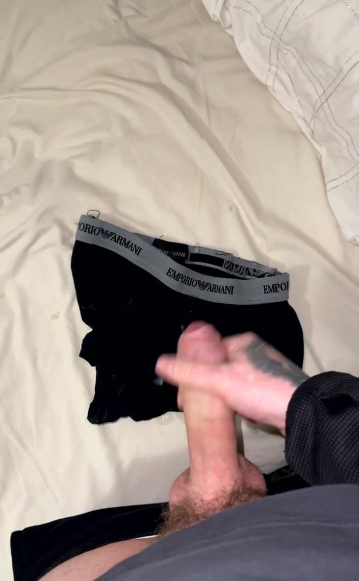 jay jenson: Một cặp khác bắn tinh vào