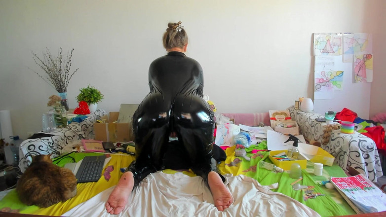 AnnaNotIdealAngel: Setelan lateks pada saya