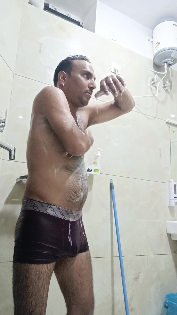 Rajasthani-old-lover: Indický policista v plné masti náladě