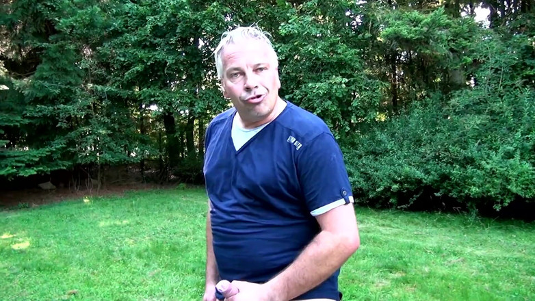 German Porn: MILF Quiere Ir De Compras Y Se Deja Persuadir a...