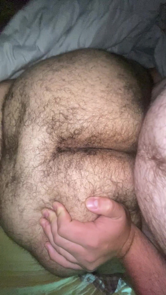 Jay M: Đụ con đĩ rậm lông từ phía sau làm cho chúng...