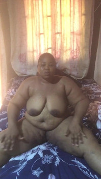 Tracy Getting Ready to Fuck Her Tick Pussy