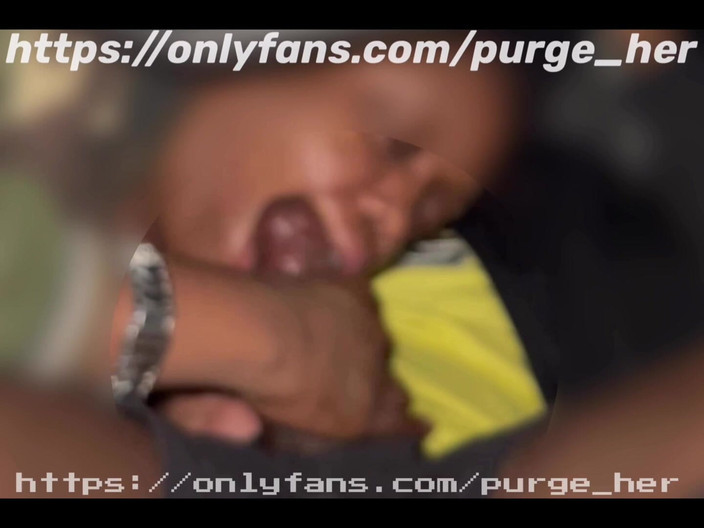 Purge_her: Vreemdgaande vriendin zuigt aan mijn lul