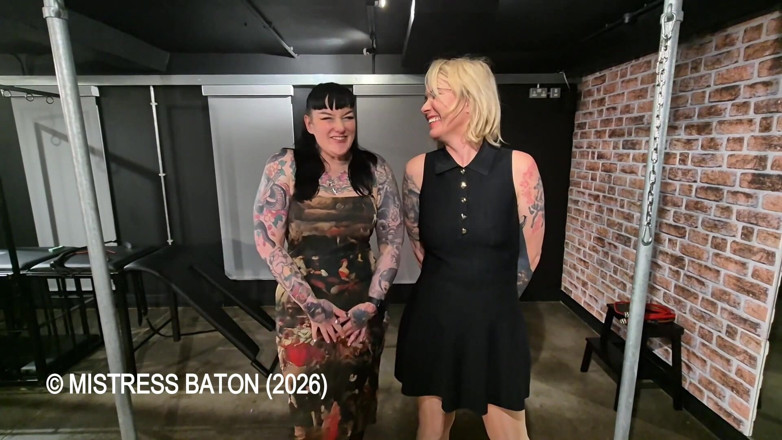 MistressBaton: Zincirleme Grup Disiplini