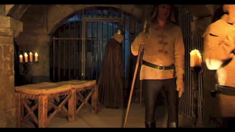 Inhonorof porn: Жопа Охранника Трахает Красивую Пленницу