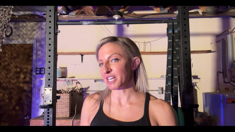 Lora Cross: Strong Blonde Pull-ups