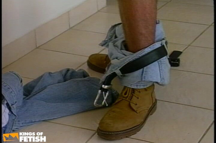 Gay Diaries: सुंदर आदमी एहसान पाने के लिए अपनी तंग गांड को मर्द द्वारा चोदता है