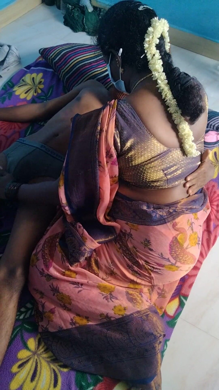 Benita sweety: Utangaç teyze üvey oğluyla ilk kez seks yapıyor