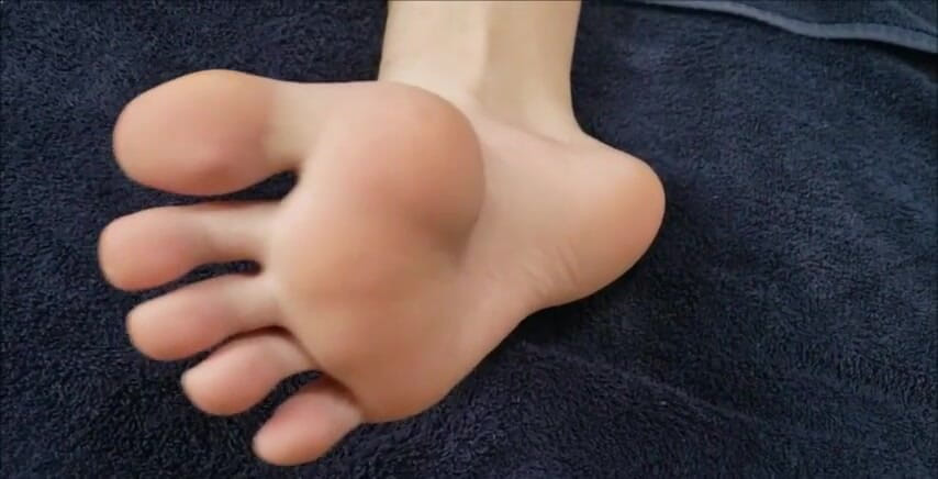 HottButtNasty: Tonton kaki seksiku dicrot sperma hangat.