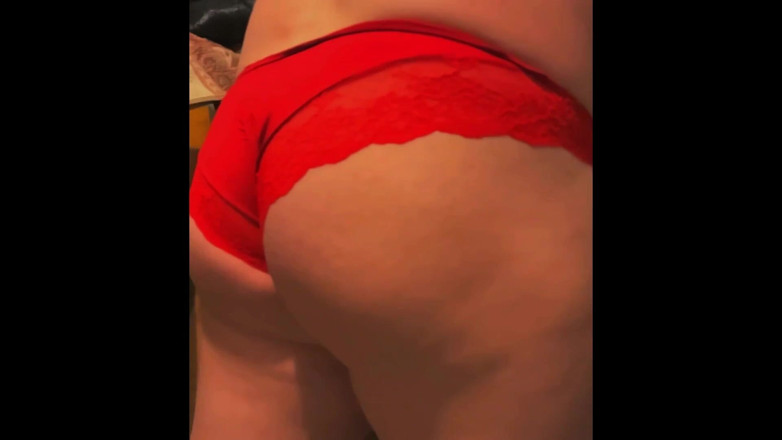Gracie Love: Skirt pulled up riding 10 inches deep