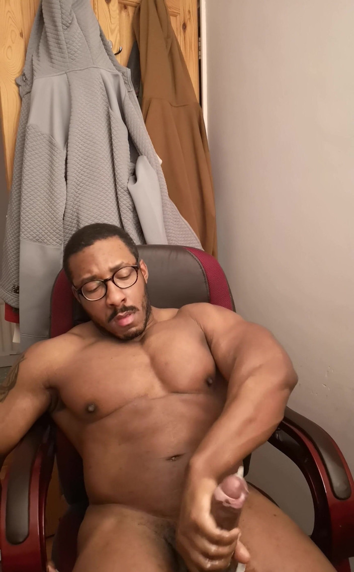 Amadeus: Wank My BBC Before Bed
