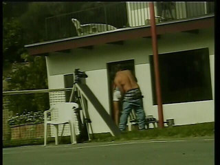 Old Good Porn: Hřebec šuká jednu úžasnou drobnou mladou děvku venku