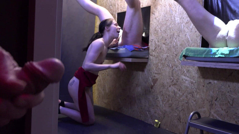 Amateur Pornos XXX: Filthy Slut Fucked Hard in Dungeon, Gloryhole and Intense Threesome...
