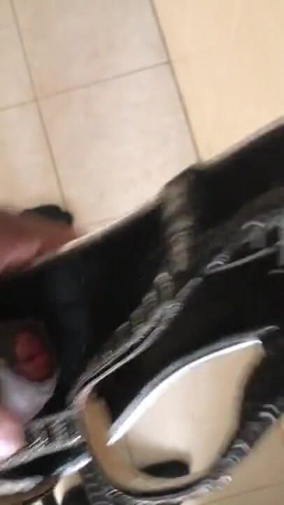 Sexy sereppu: My Wife's Sandal