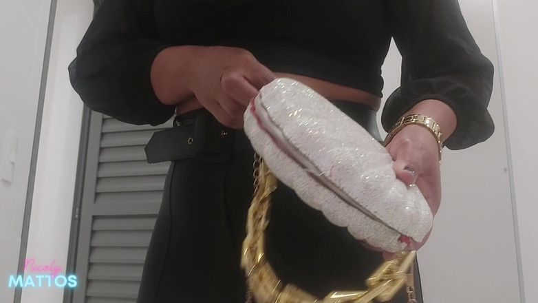 Nicoly Mattos: Người cửa nhà nghịch ngợm anh ấy xuất tinh trên lông âm...