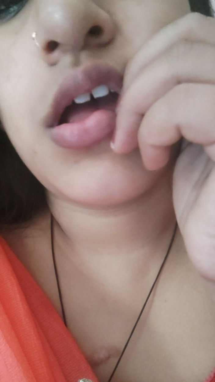 Dr_doom21: Les lèvres juteuses de Bhabhi Ji