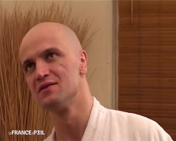 French Gonzo: Young Beurette Catched in the Street Gets Fucked