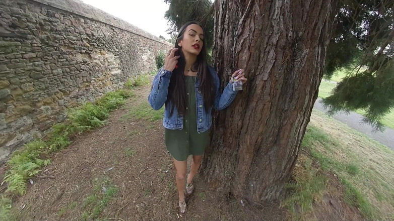 VR smokers HD-2D Videos Only: Kim Model - Mighty Oak