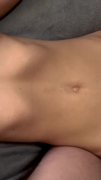 Heiße gegenseitige masturbation - ihn dazu bringen, meine titten mit heißem sperma zu bedecken