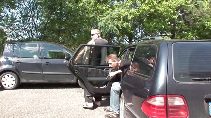 Nightclub Amateur Series: Baculatá holka je ošukaná dp venku