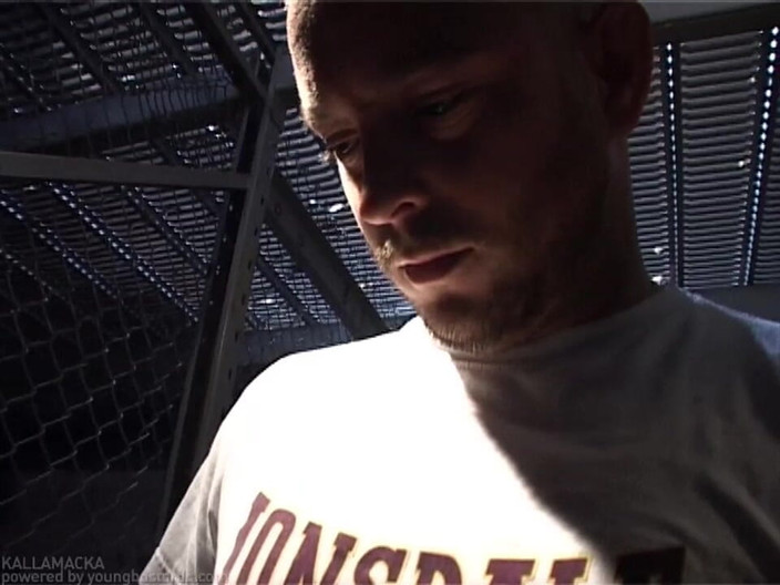 Young Bastards: スキンヘッド豚犯