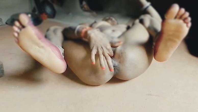 Deshi girl 9: Sólo žena masturbace