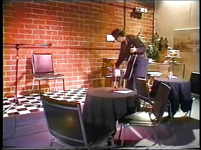 Old Good Porn: セクシーなブロンドとアジアのコックしゃぶりhosは女とお尻にディックを取り、精液