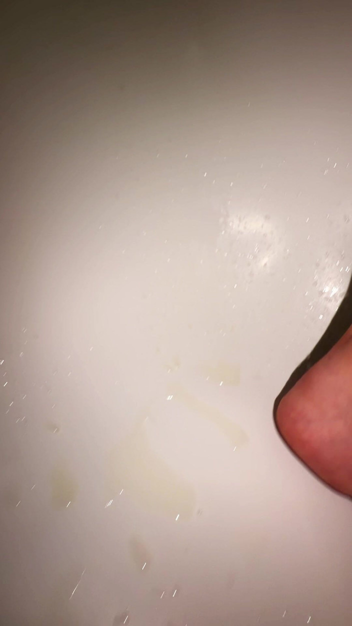 Bellaxxxx: How MILF Pee in Clothes Pijama