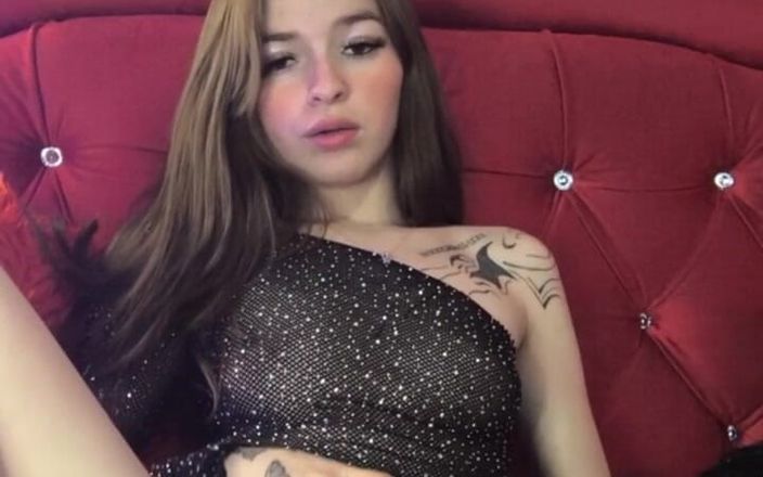 Lia Thomsop: Sexo pettite modelo