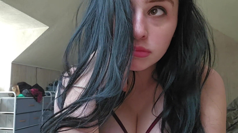 LEXI AND DAN: Roztomilá náctiletá přítelkyně s tmavými vlasy dostane velké krásné kozy...