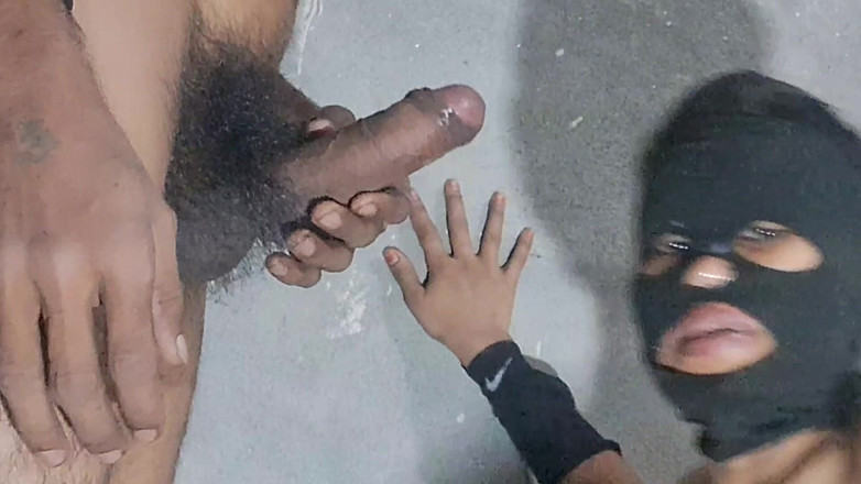 Monju: Mengisap kontol dan mengambil semua air