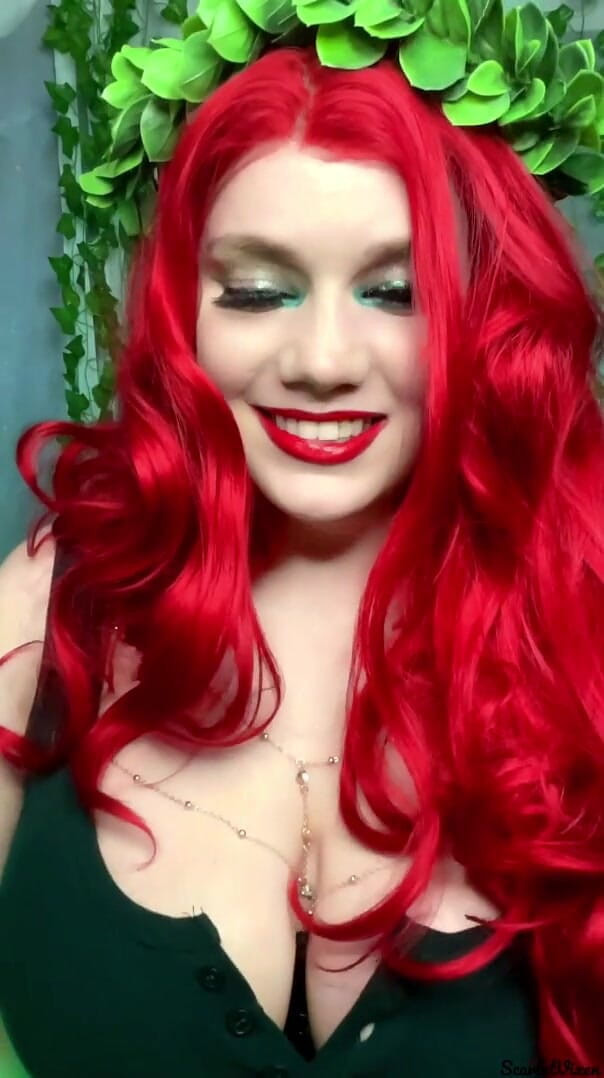 Scarlet Vixen: Poison Ivy'nin doğumu