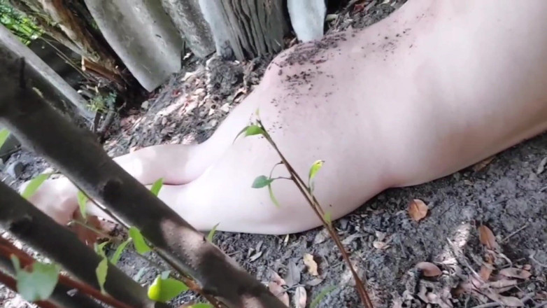 Kitty_Cross: Si banci nakal di depan umum