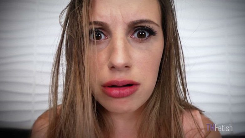 TMFetish: Náhlá expanze břicha zbláznila mladou Ashlynn Taylor
