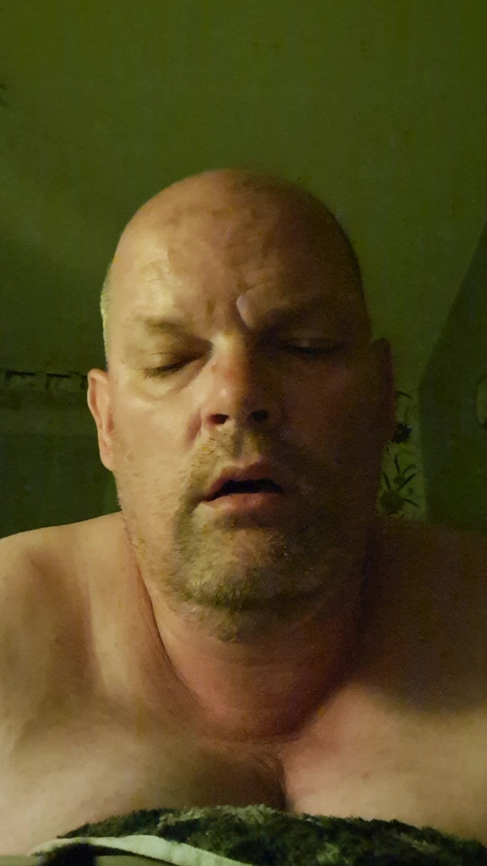Fickspecht: Freshly Plugged the Slut