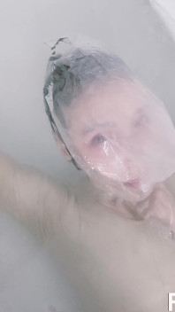 Sattira Full Desperate Bag and Water Bathtub Funny Faces