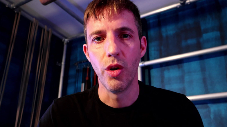 TomBakerBDSM: POV - Você começa sua vida como escravo da castidade de...