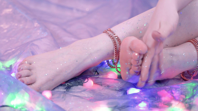 Arya Grander: Glitter foot fetish fantasies close up slowly relax video of...