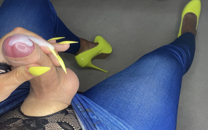 Jenna Jerkin: Jerking in High Heels