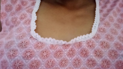 TEENADESI: Indian Bhabhi Showing her Big Nipples 