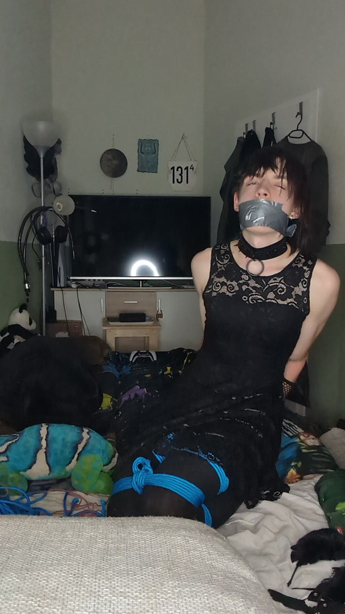 AJ_the_catgirl: Littel Rope Expirement in Dress