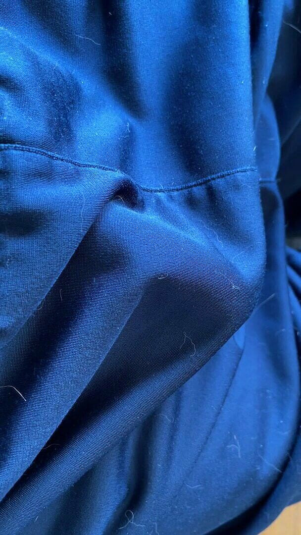 Wichskumpel: Malý Forskin Cock chce z kalhot