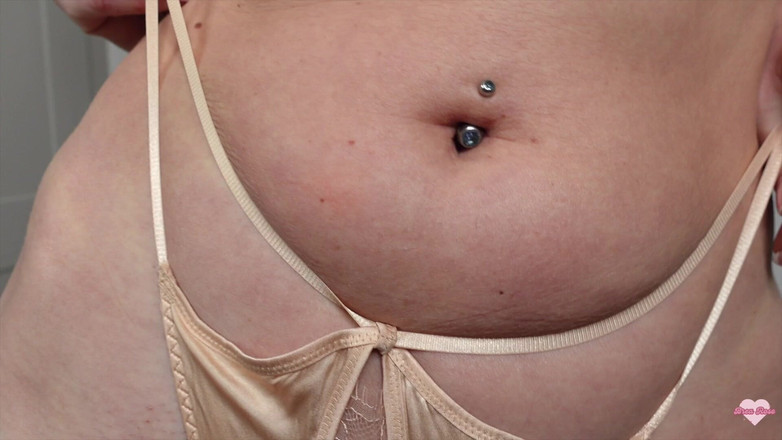 Brea Rose: 継母の魔法のネックレス