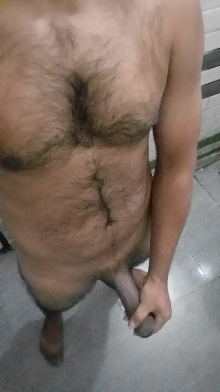 Raaz26d: Seeing Friend's Wife's Pussy, I Masturbated in the Bathroom