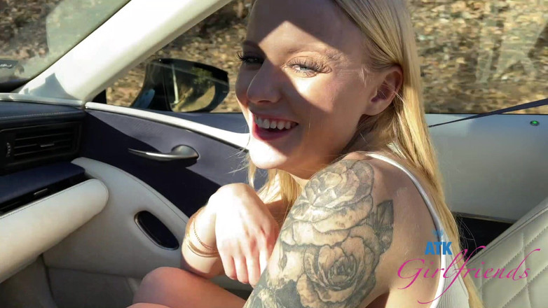 ATK Girlfriends: Paris je připravena na jízdu po sexy šukání